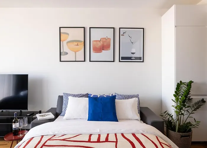 Urban Chic Residences