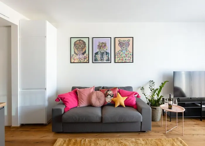 Urban Chic Residences